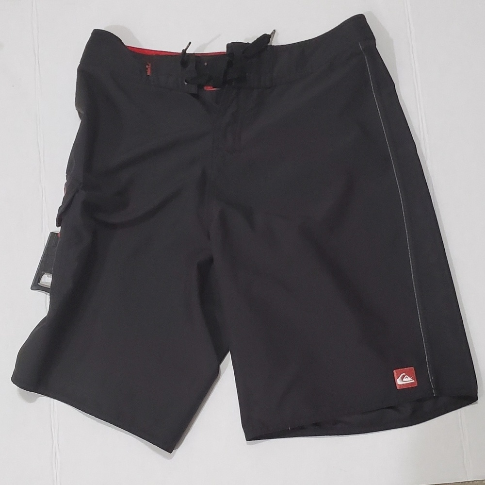 Quiksilver boardshorts  black and red